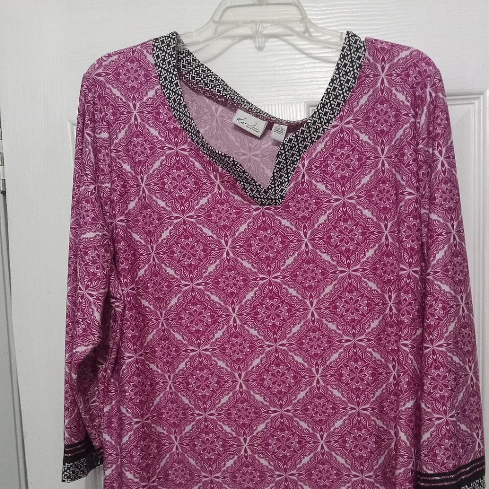 2X Purple/w black print tunic
